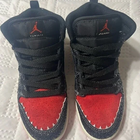 Nike Air Jordan 1 MID GS Siempre Familia Child Size 2Y Big Boy Running Shoes - Picture 14 of 15